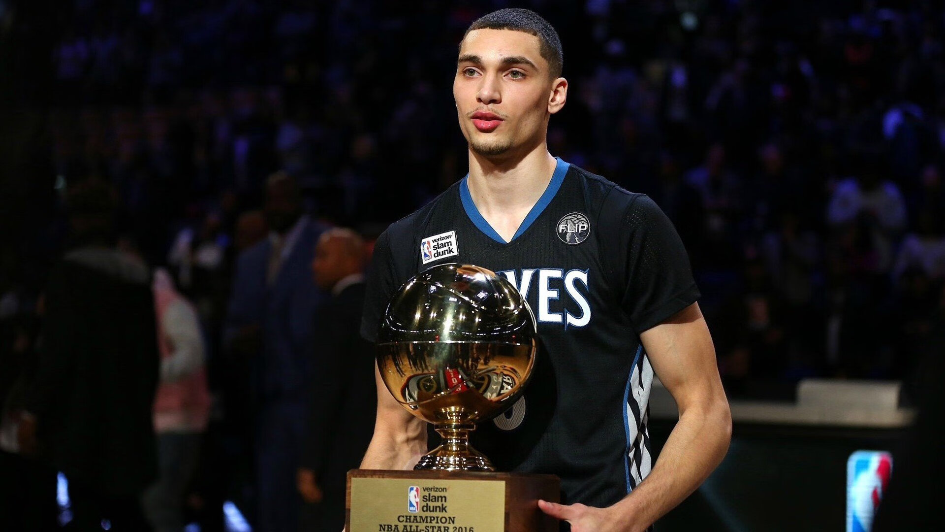 森林狼主场灯光系统升级完成投入使用，森林狼照明